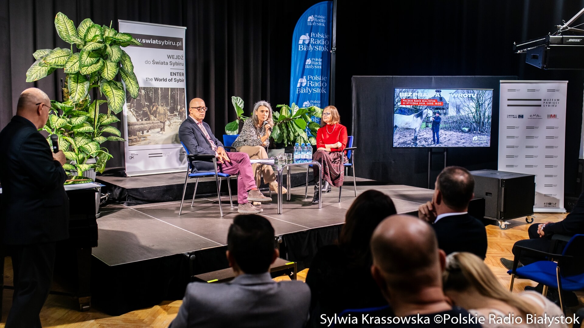 "Bez prawa powrotu" - prapremiera reportażu Agnieszki Czarkowskiej i Alicji Pietruczuk [zdjęcia]