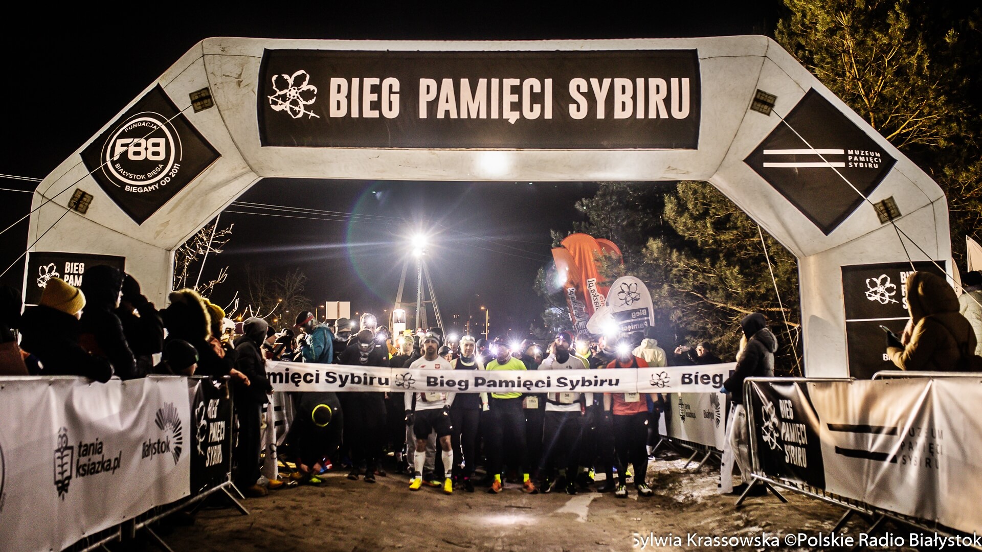 Bieg Pamięci Sybiru rozpoczyna obchody 85. rocznicy wywózek Polaków w głąb Rosji [zdjęcia]